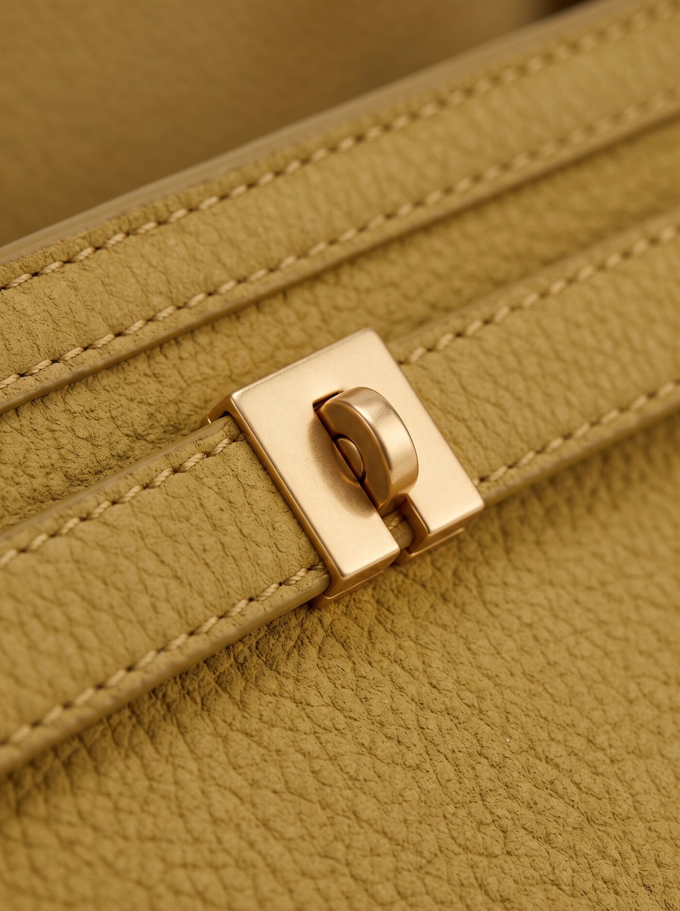 Quiet Luxury, hardware macro detail