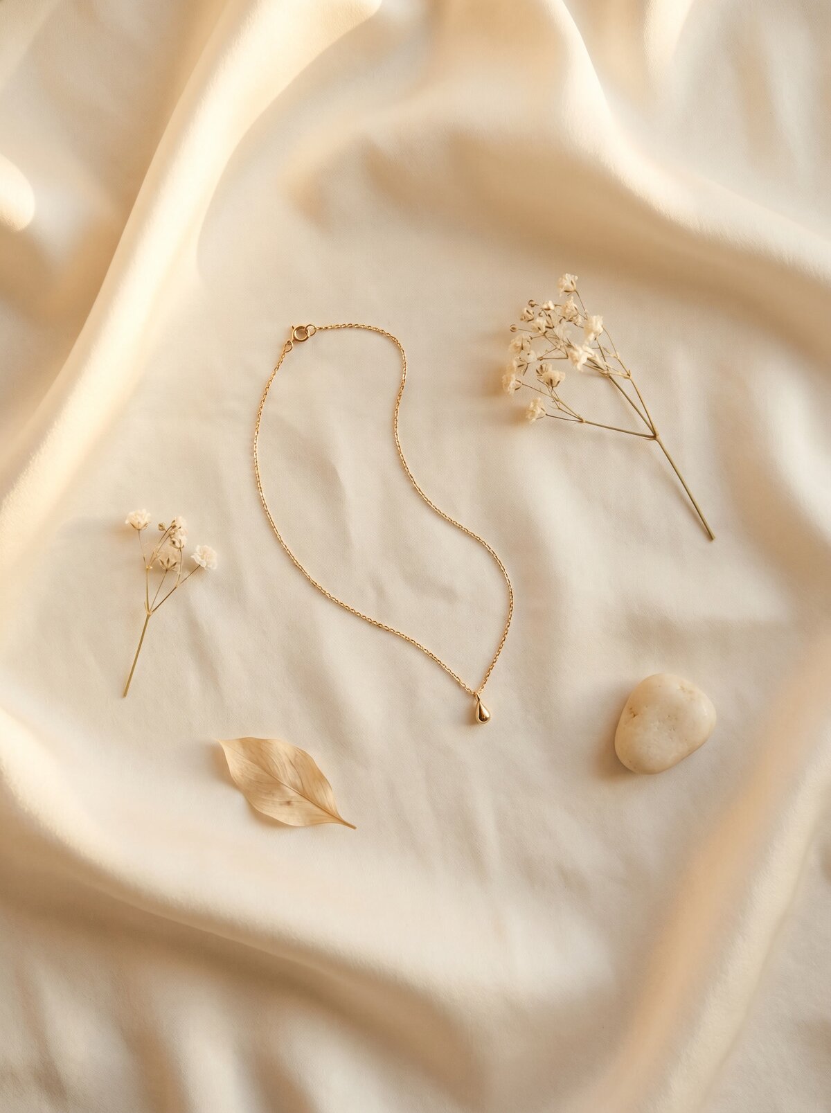 Everyday Luxury, necklace on silk with dried flowers